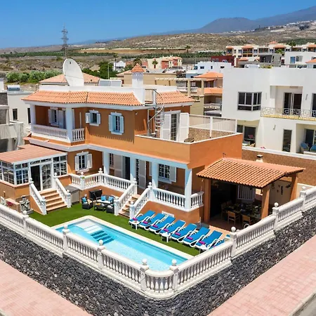 Naranja With Private Heated Pool, Sea Views, Air Conditioning, Terrace, Itv And Bbc Channels, Wifi *