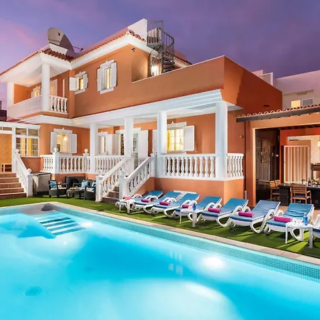 Naranja With Private Heated Pool, Sea Views, Air Conditioning, Terrace, Itv And Bbc Channels, Wifi *
