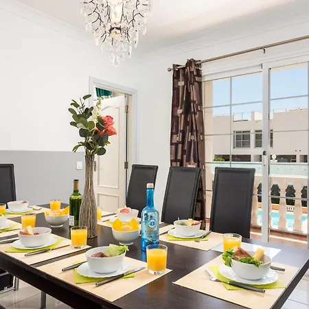 Naranja With Private Heated Pool, Sea Views, Air Conditioning, Terrace, Itv And Bbc Channels, Wifi Villa Callao Salvaje