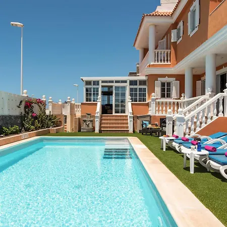 Willa Naranja With Private Heated Pool, Sea Views, Air Conditioning, Terrace, Itv And Bbc Channels, Wifi Callao Salvaje
