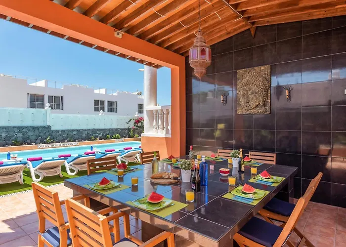 Naranja With Private Heated Pool, Sea Views, Air Conditioning, Terrace, Itv And Bbc Channels, Wifi Callao Salvaje